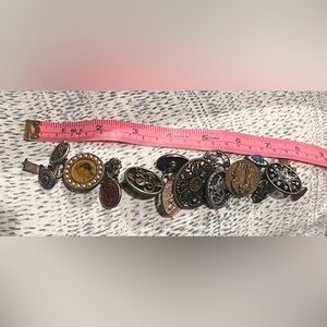 Elegant Multi-Color Vintage-Inspired Brooch Set